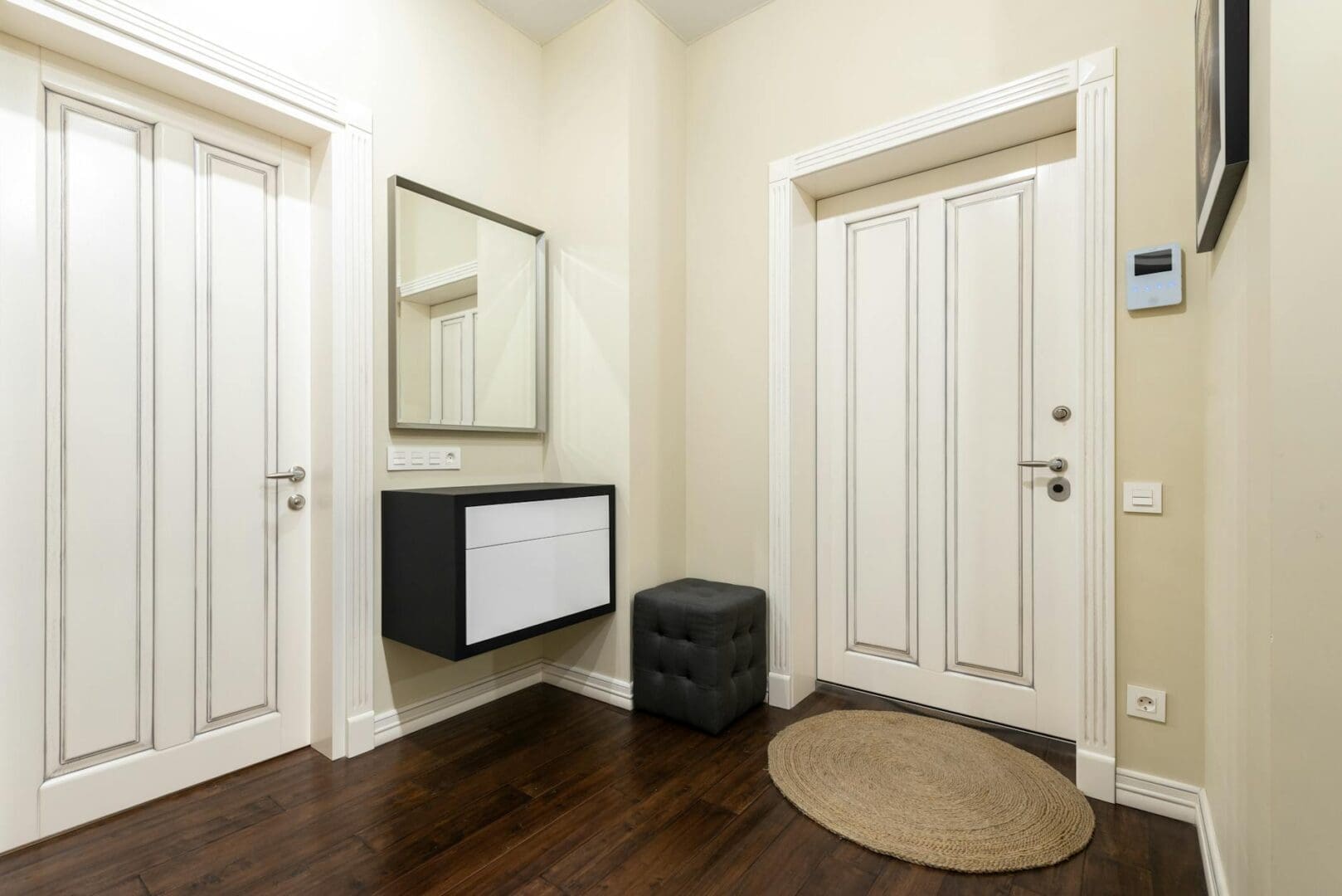 area rug hallway interior