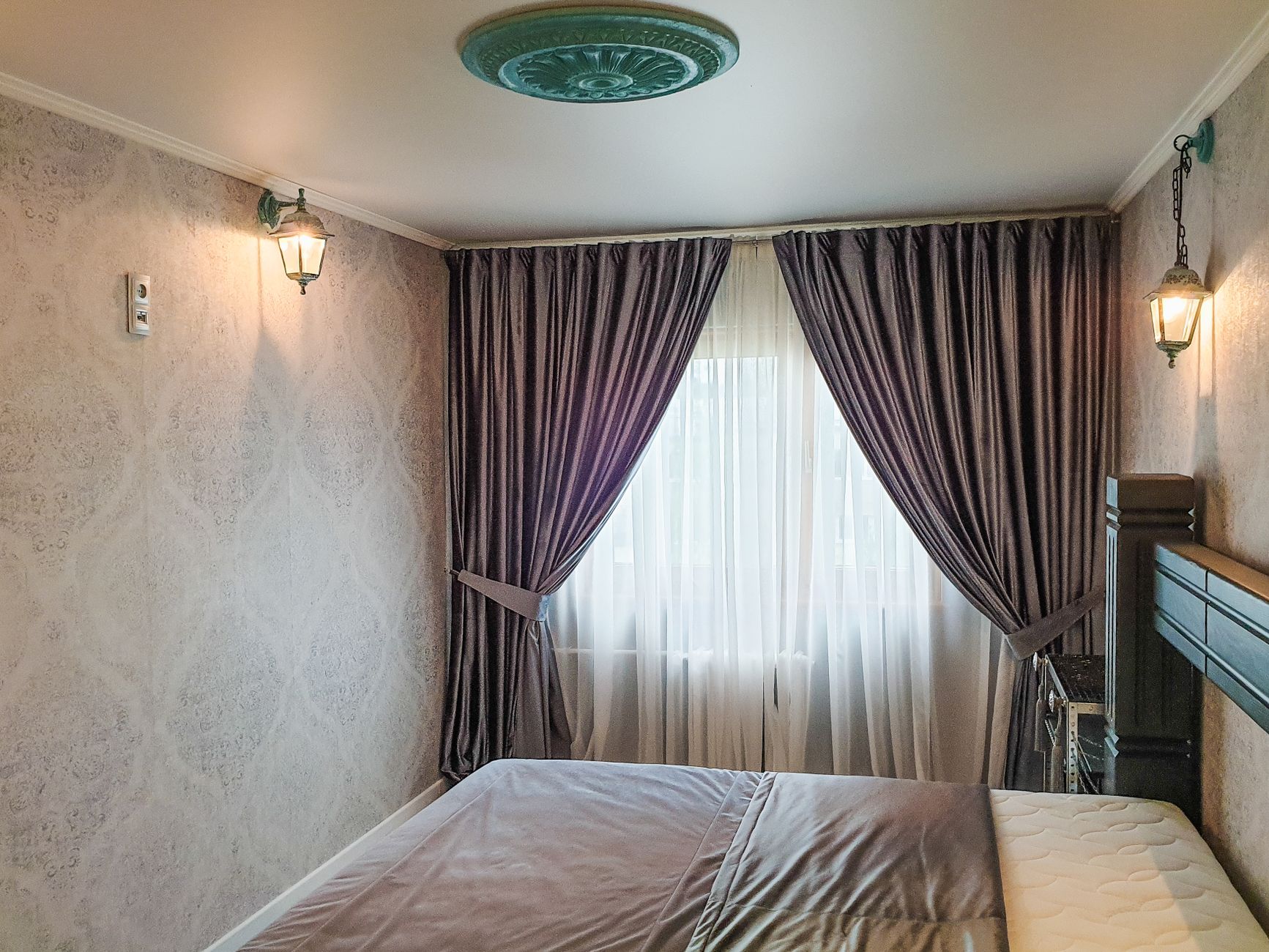 bedroom wall sconce lighting