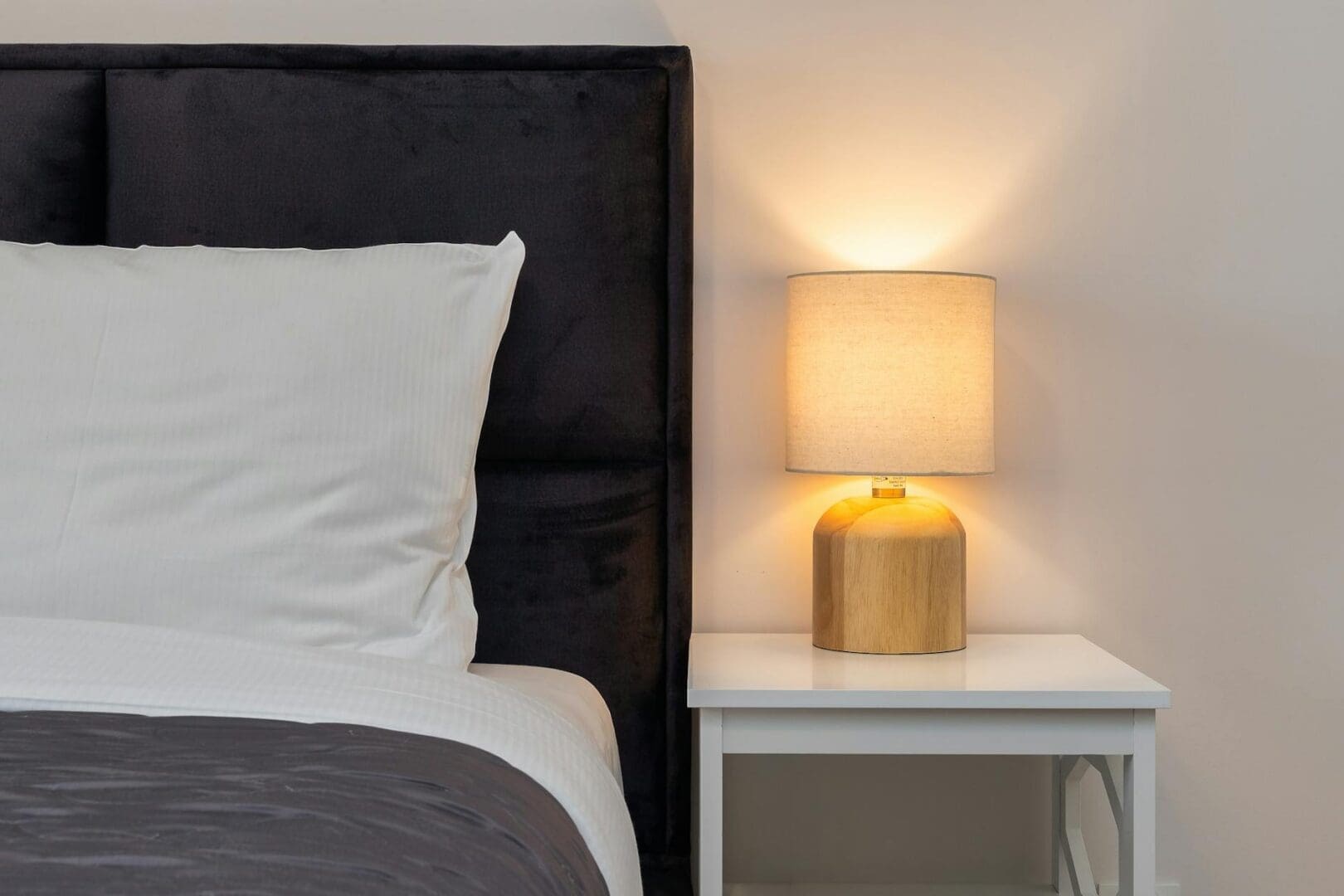 bedside lamp bedroom nightstand