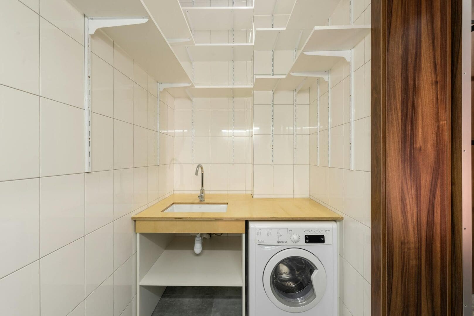 How to Create a Utility Room on a Budget