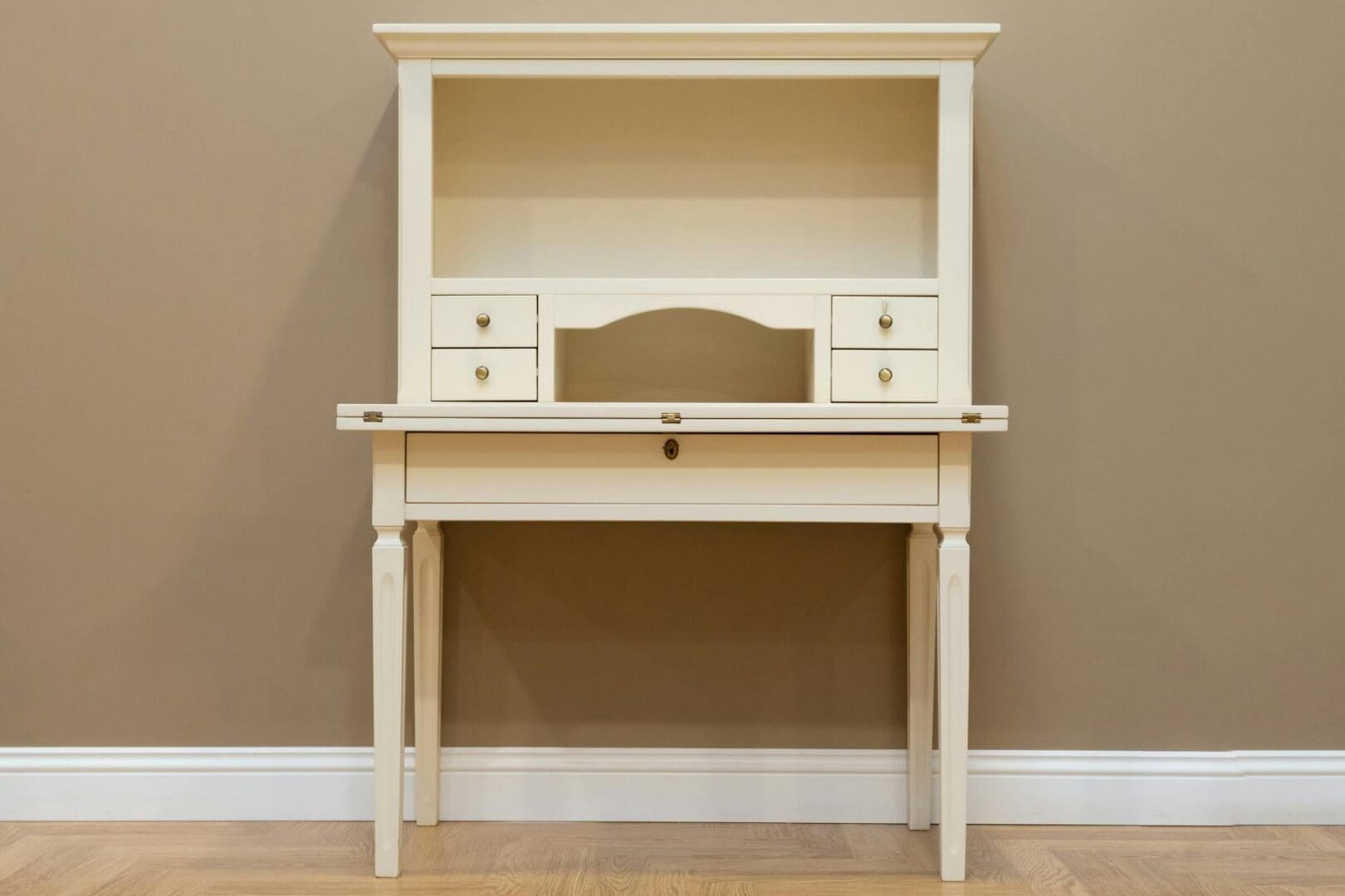 Small Home Office Ideas That Maximize Space