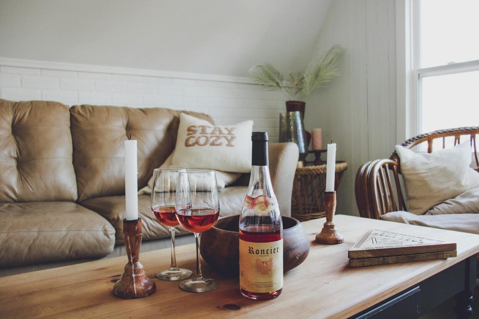 How to Create a Cozy Living Room on a Budget