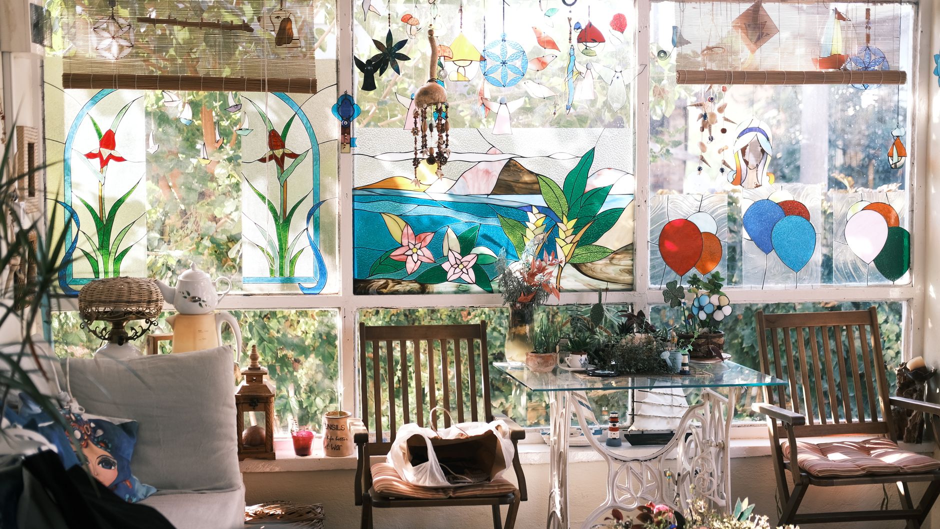 dining table sunroom windows