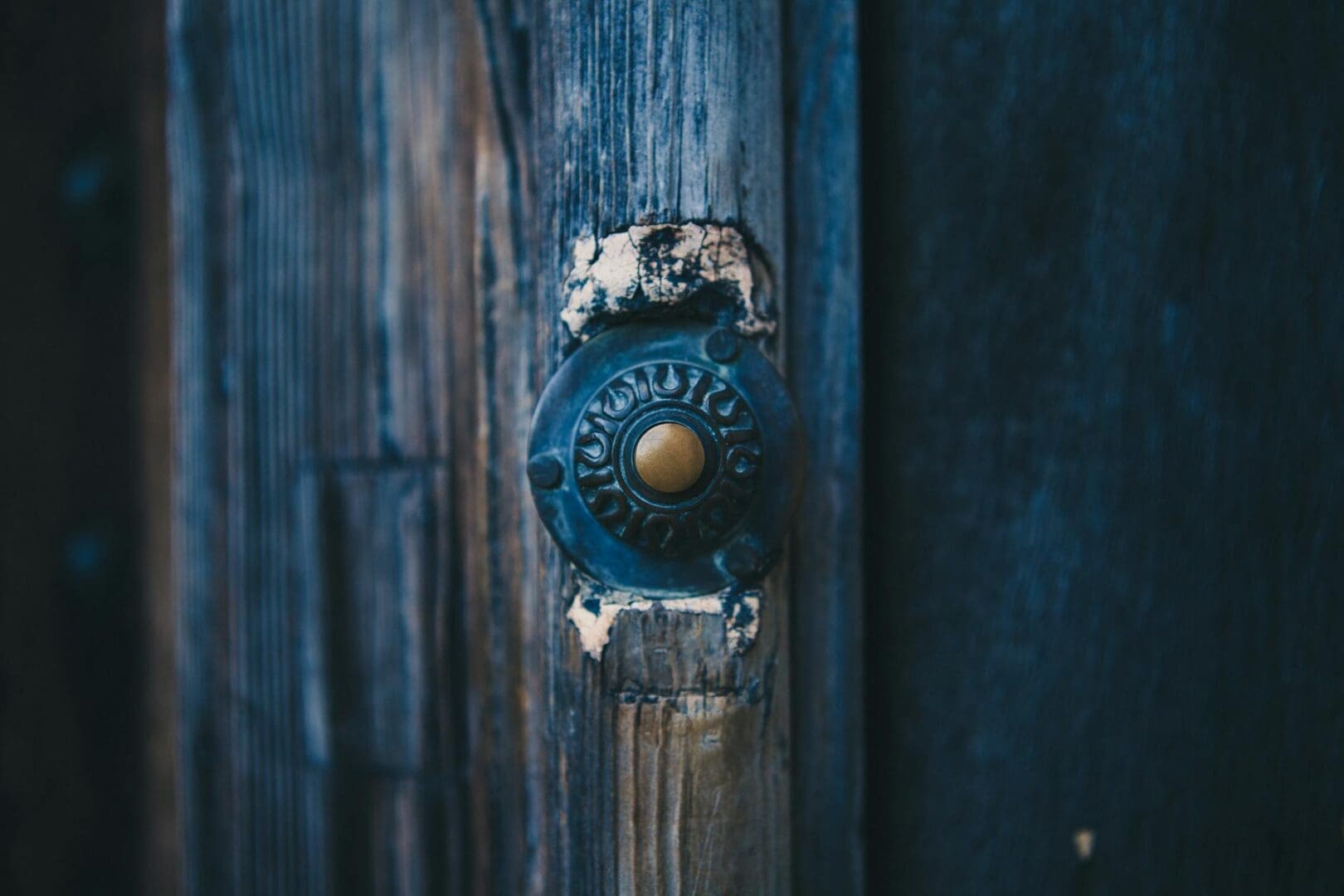 doorbell entrance apartment hallway