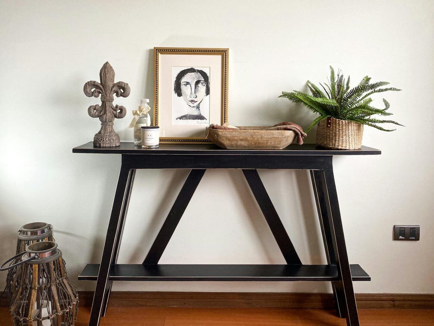 How to Style an Entryway Console Table