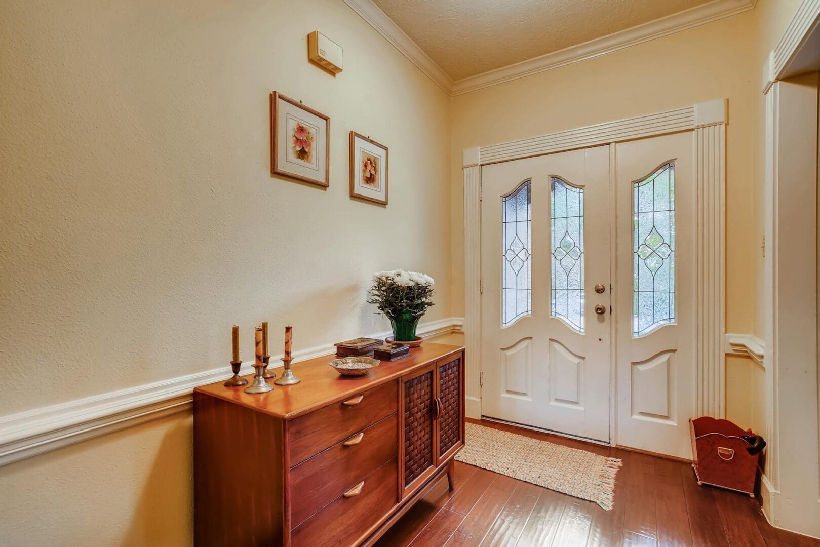 Entryway Rug Guide: How to Choose the Right Size, Style, and Durability