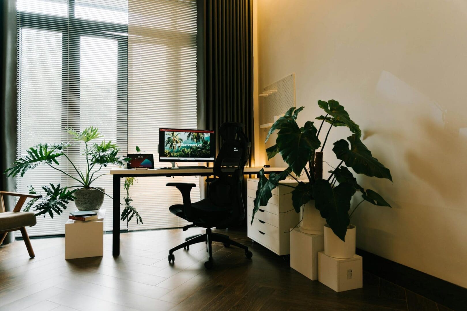 How to Reduce Back Pain While Working from Home