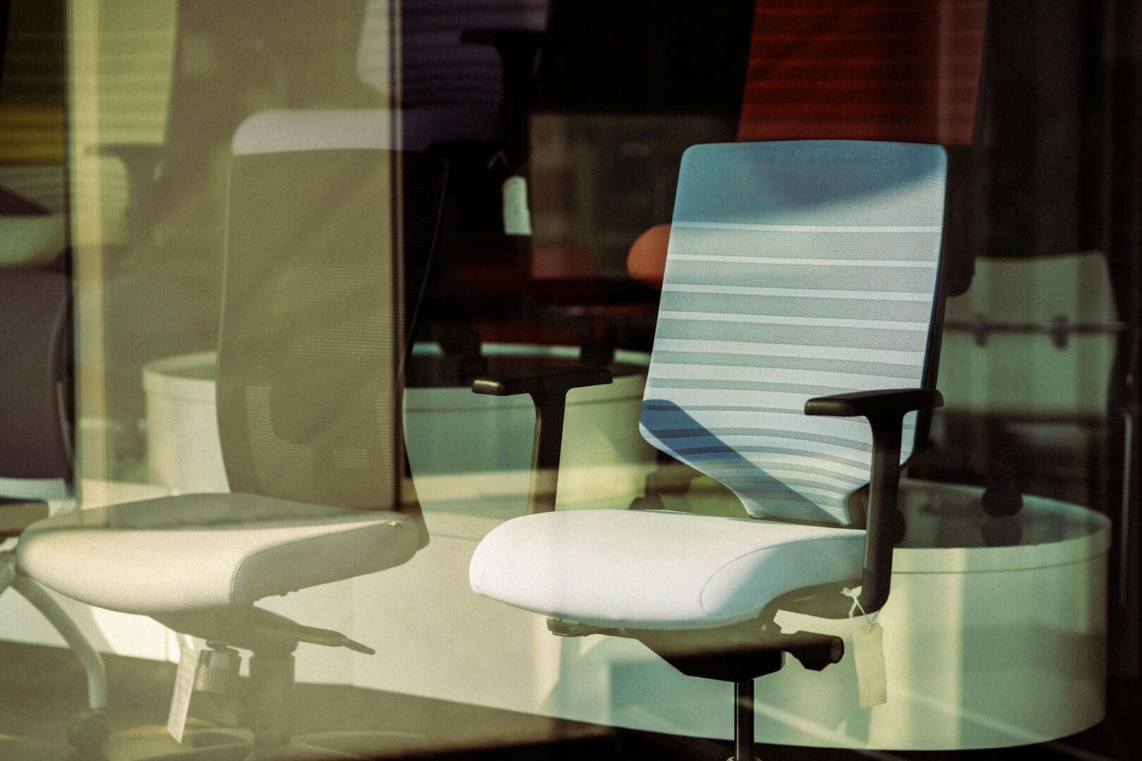 ergonomic office chair desk