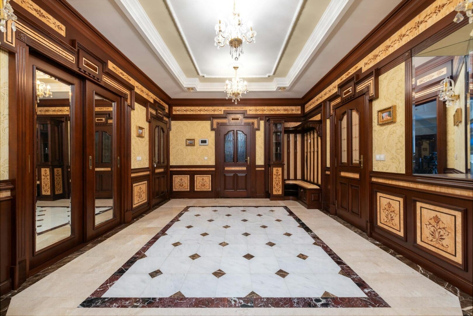 How to Choose Entryway Lighting That Makes a Grand First Impression