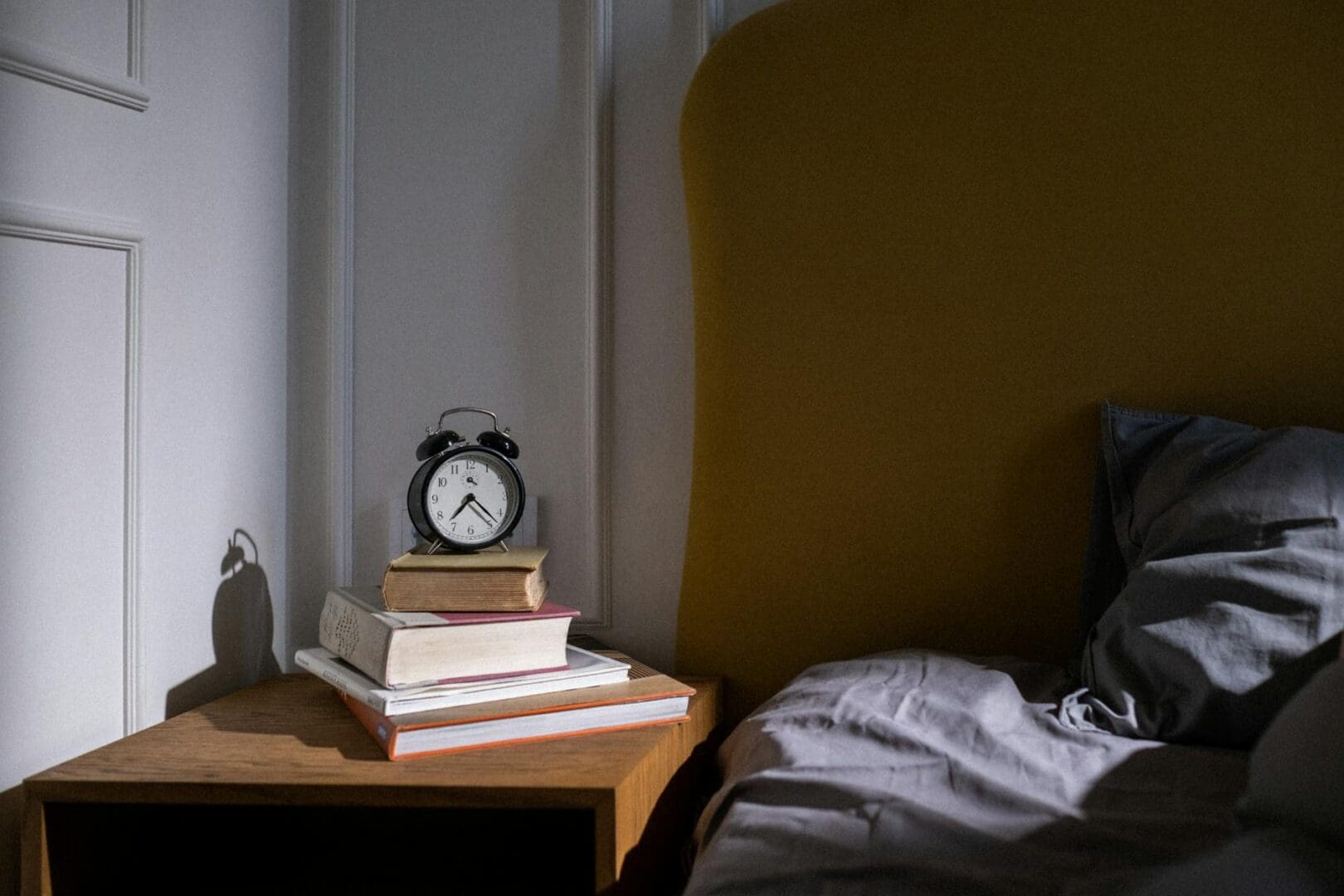 humidifier bedroom nightstand