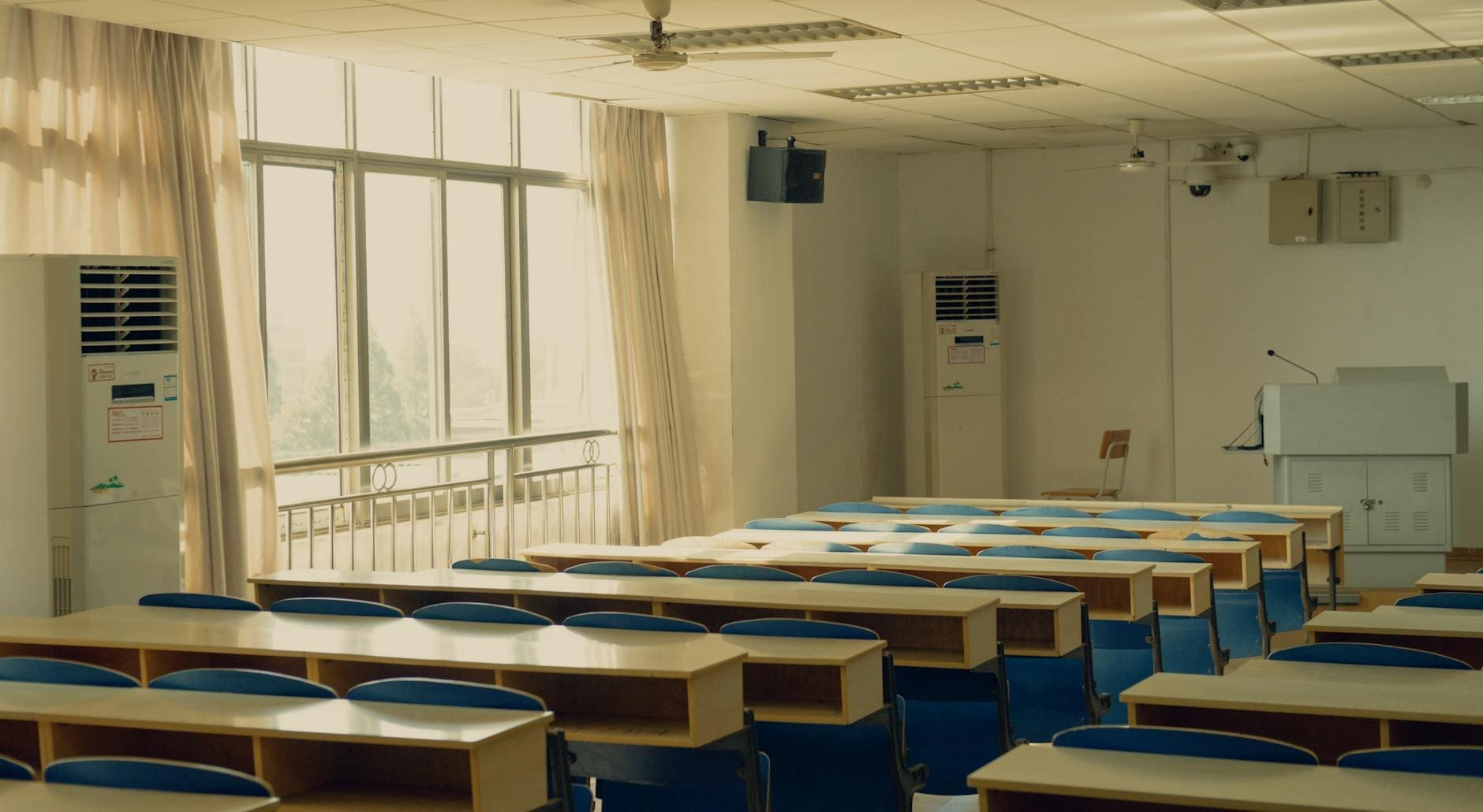 How to Choose an Air Purifier for a Large Room