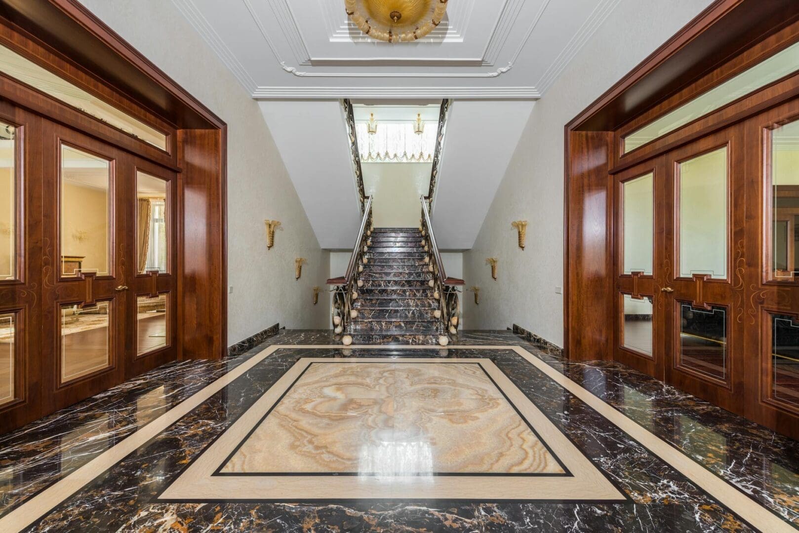 How to Create a Luxury Entryway on a Budget