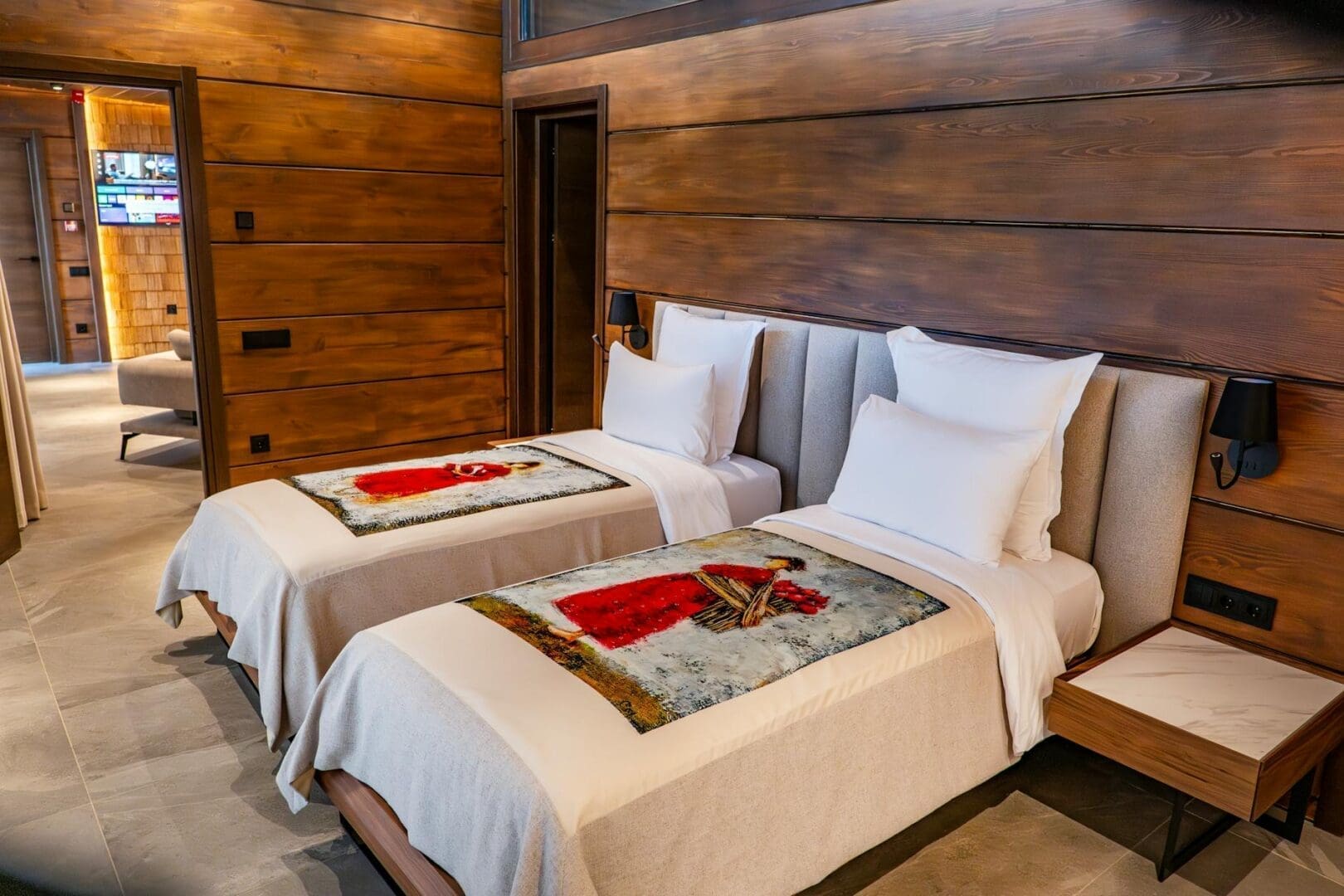 How to Create a Hotel-Style Bedroom at Home