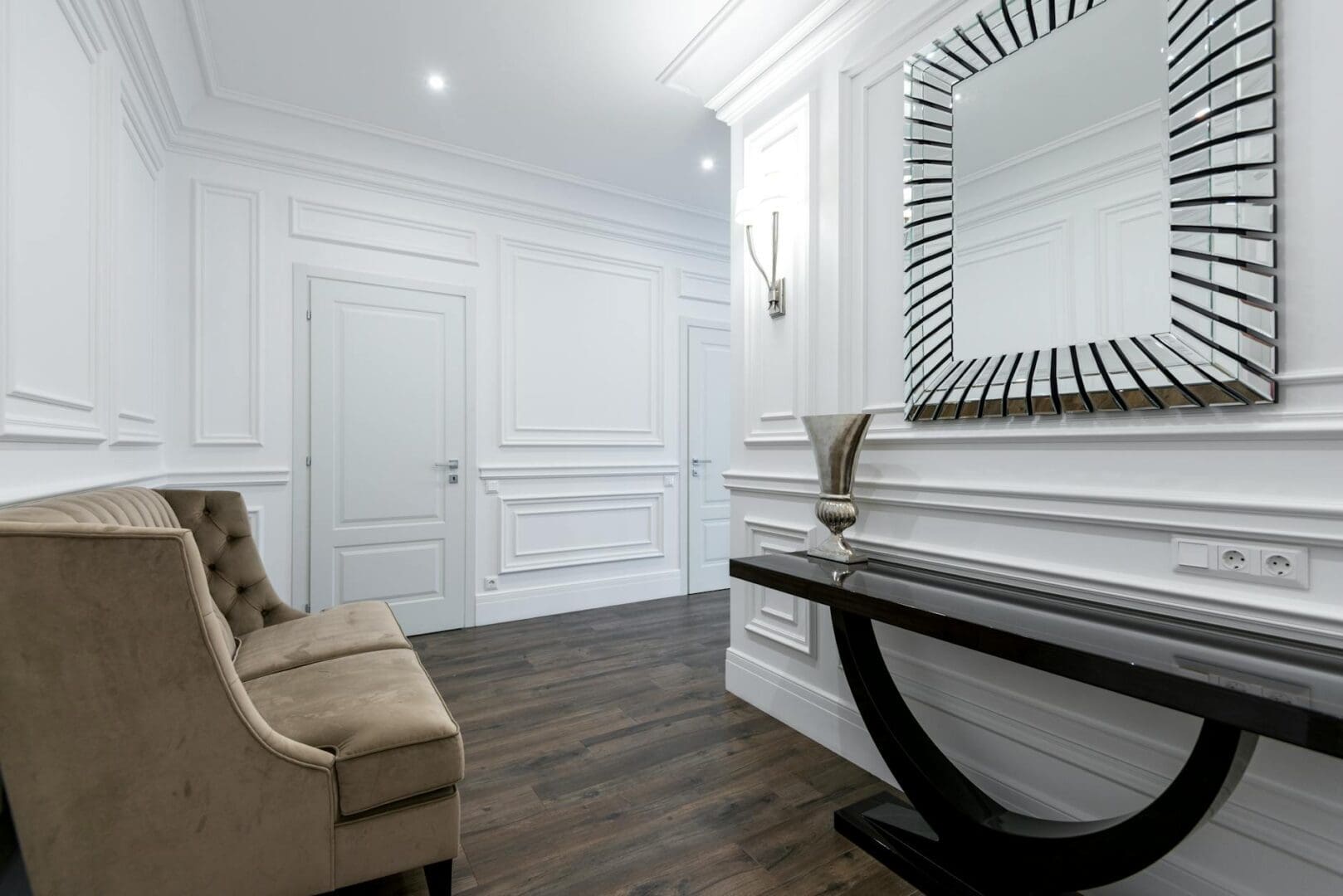 How to Create a Modern Entryway on a Budget