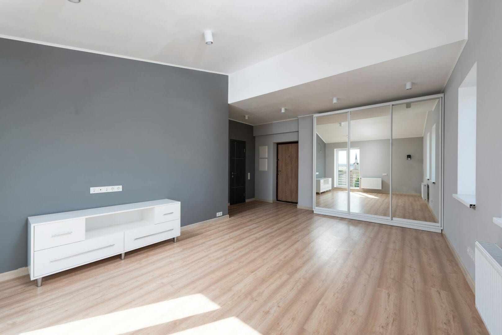 How to Prioritize Furniture Purchases When Moving In