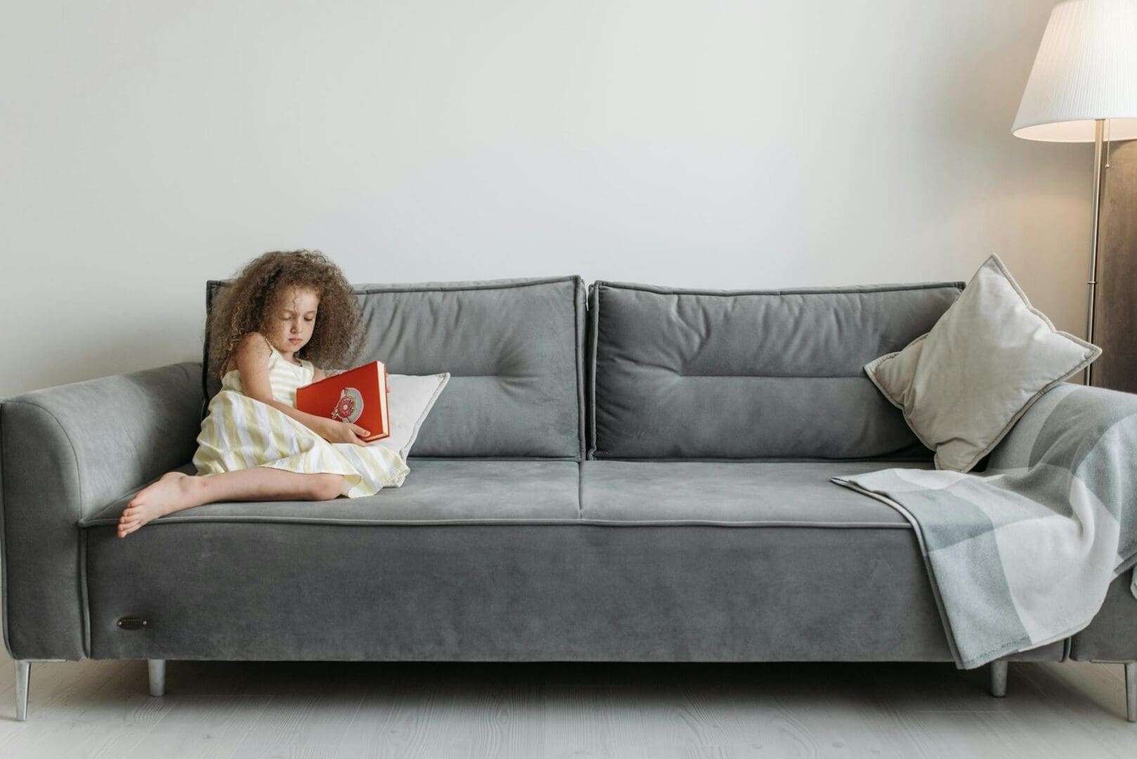 How to Create a Kid-Friendly Living Room Without Sacrificing Style