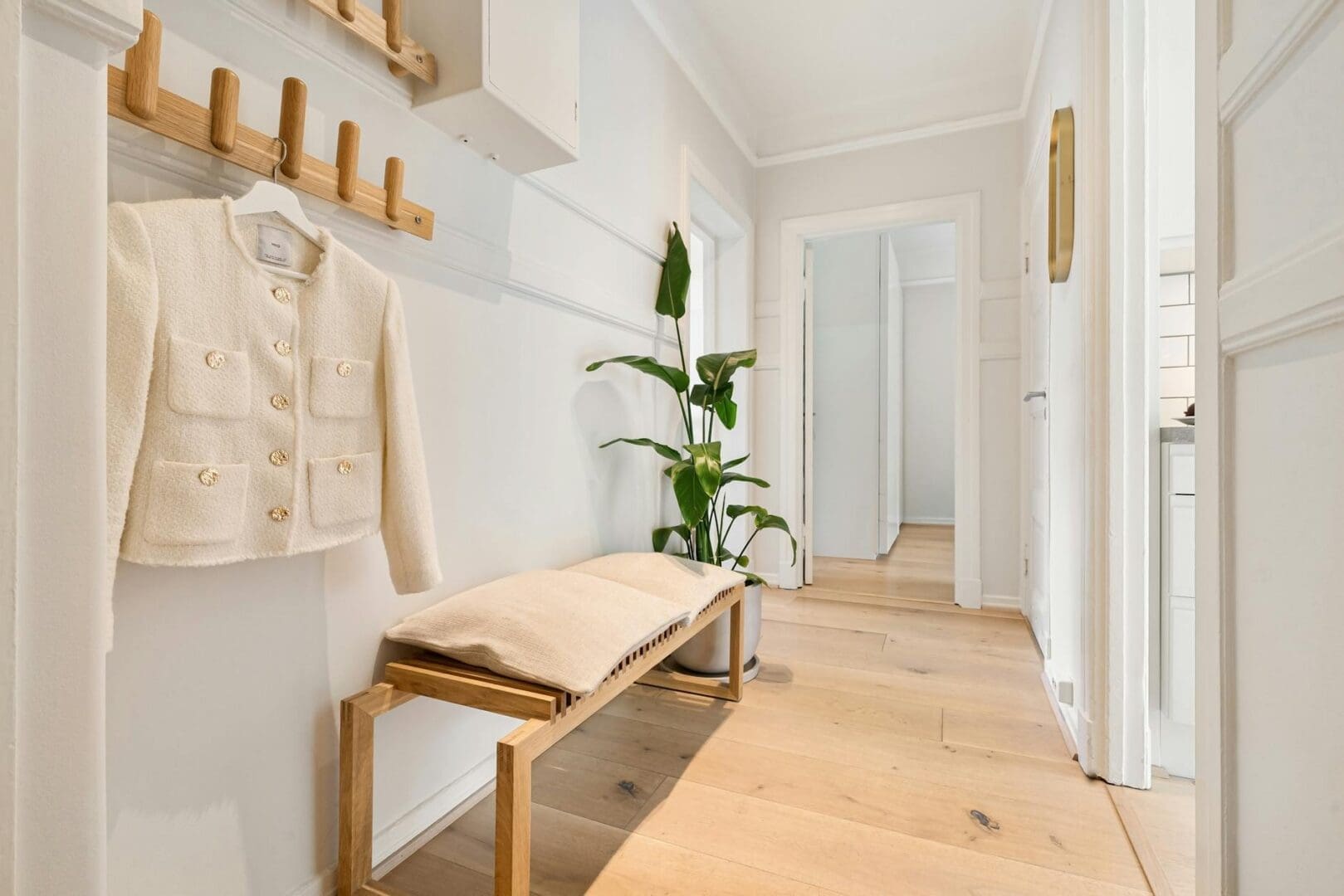 How to Keep Your Entryway Organized