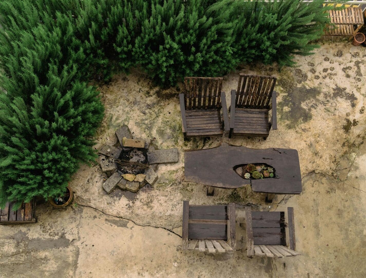 outdoor fire pit patio