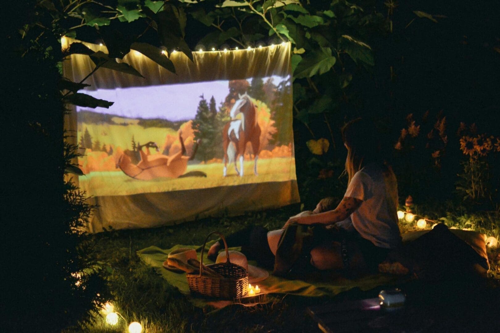 How to Create an Outdoor Movie Area Your Family Will Actually Use