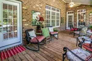 How to Create an Outdoor Living Room That Works Year-Round