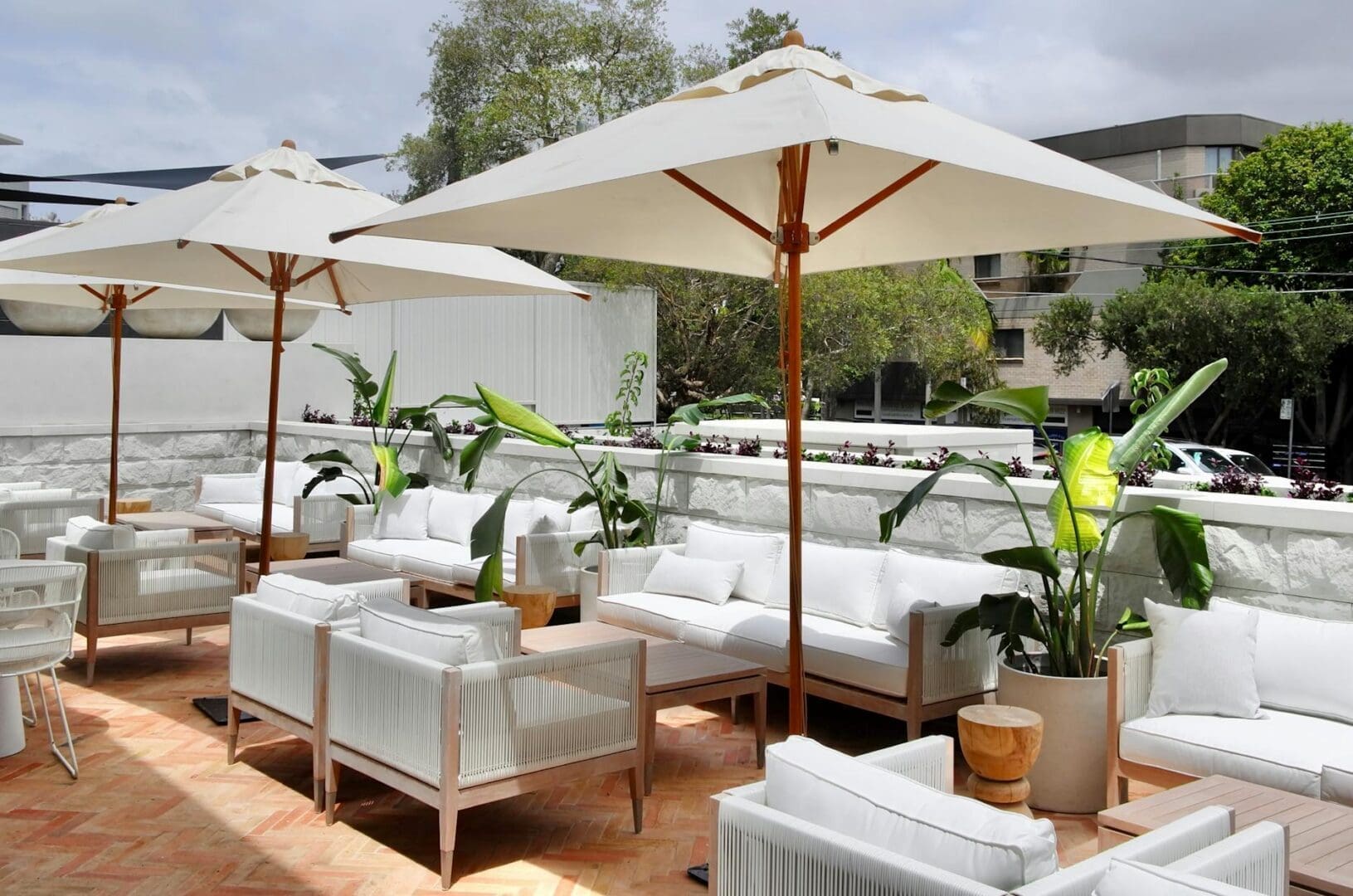 Patio Umbrella Guide: How to Choose Shade, Size, and Style