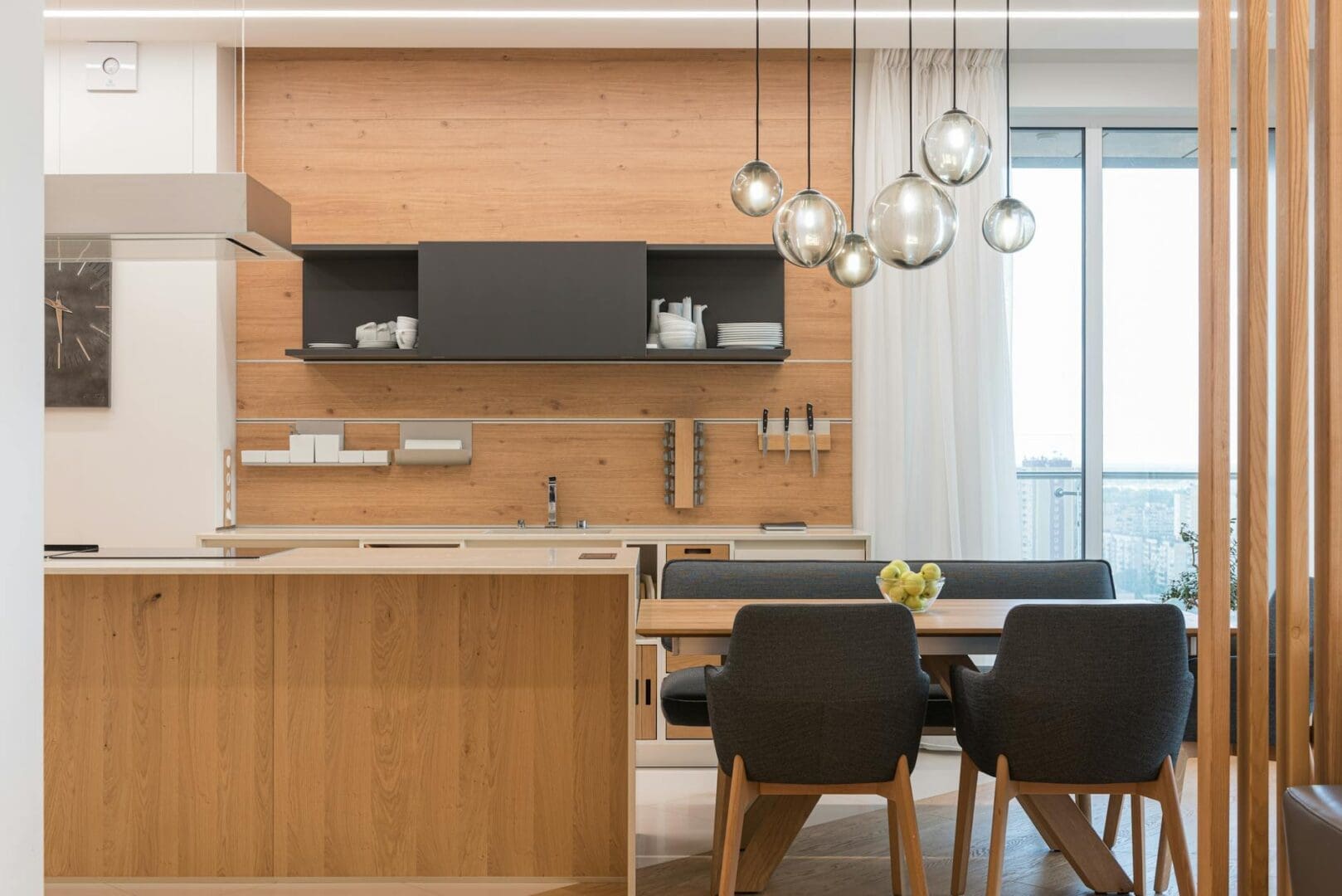 pendant light dining table