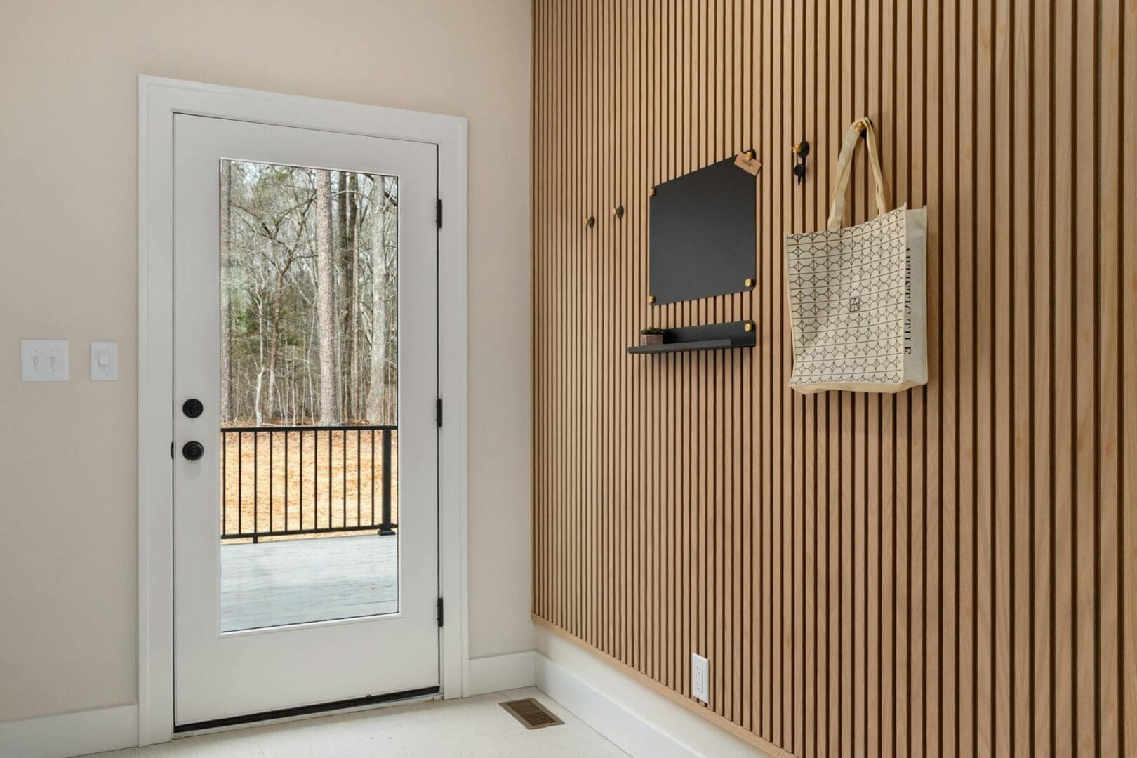 How to Create a Pet-Friendly Entryway That Actually Stays Clean