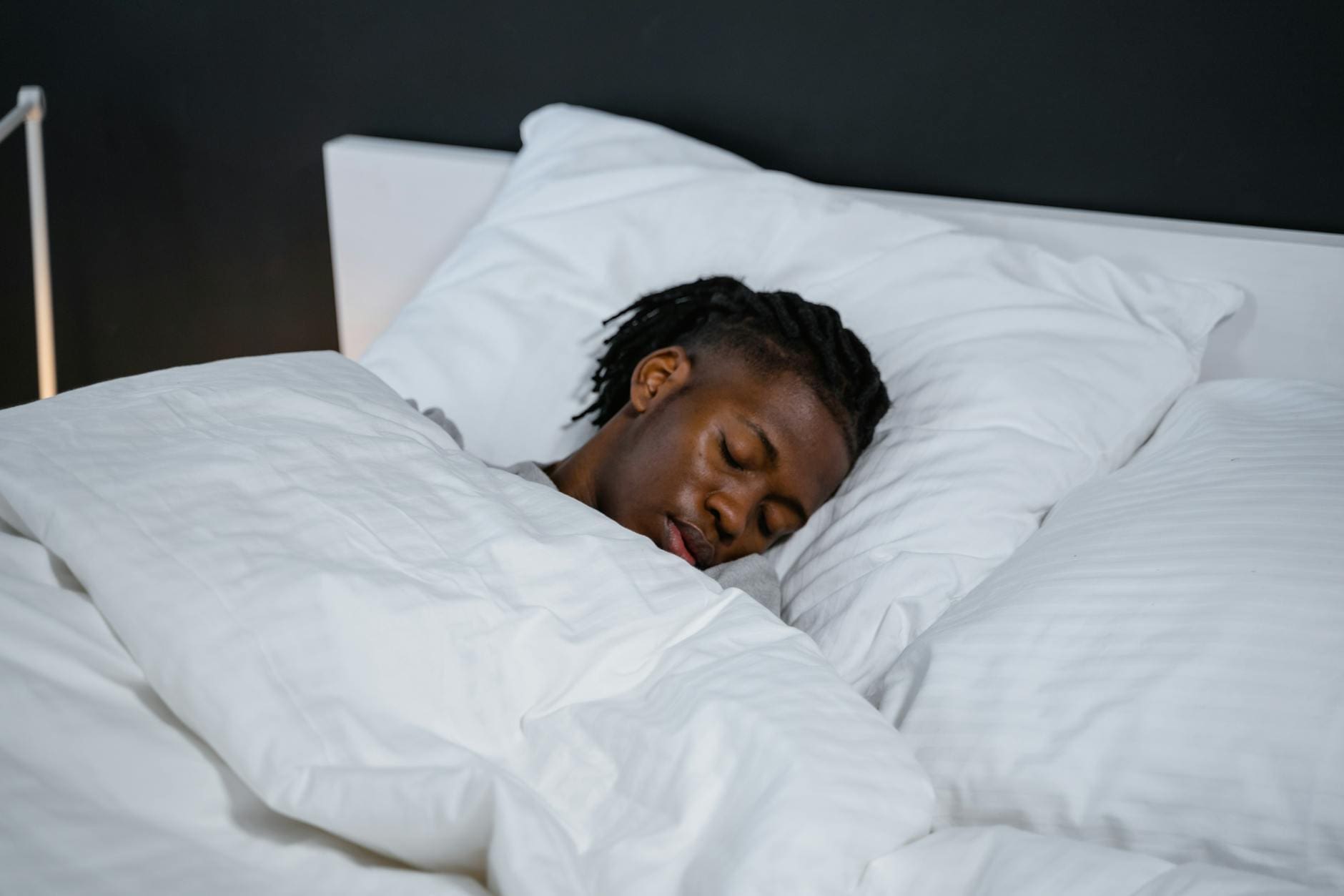 How to Choose the Right Pillow for Your Sleep Position