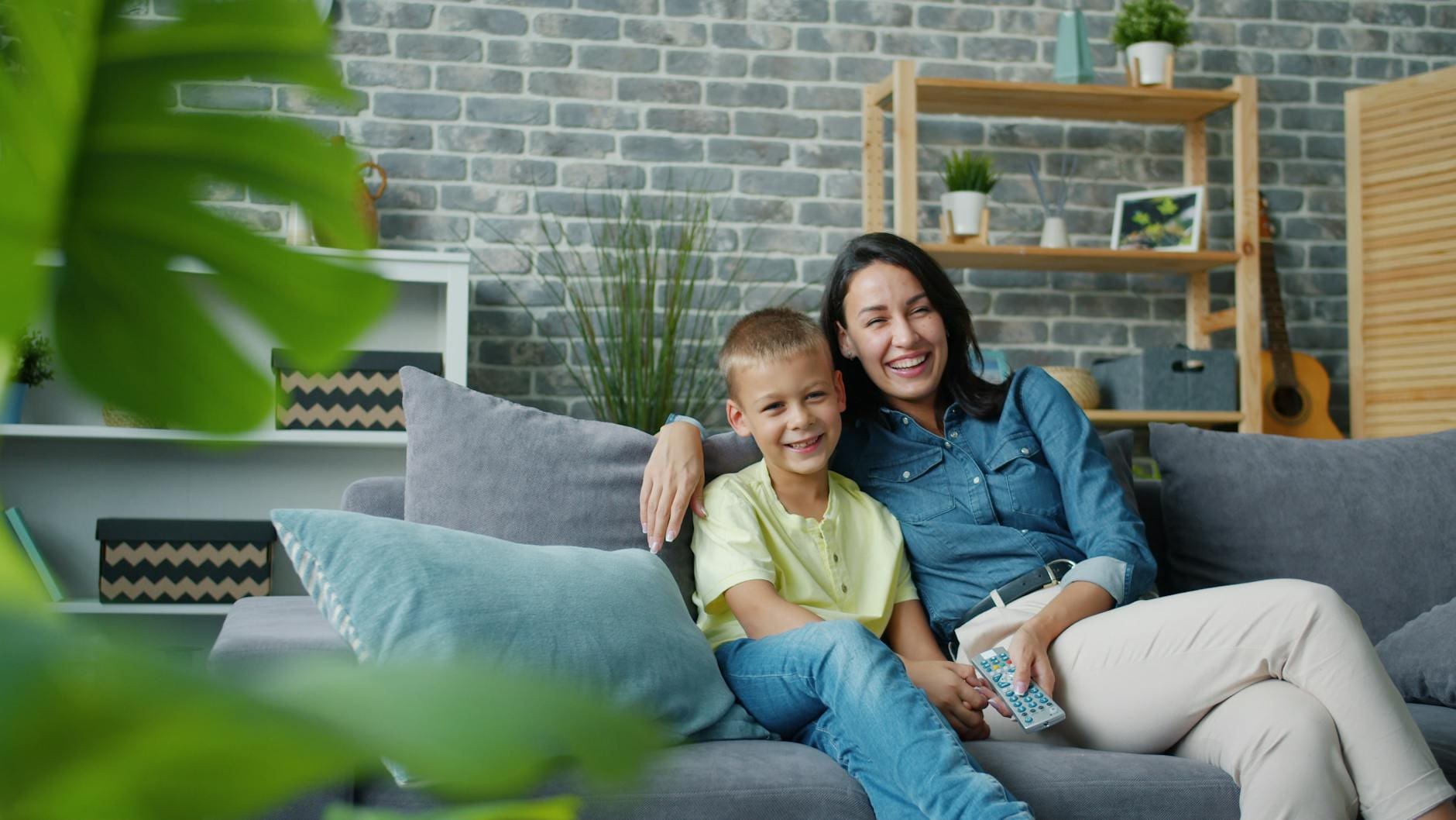 How to Tell If a Sofa Is Good Quality Before You Buy