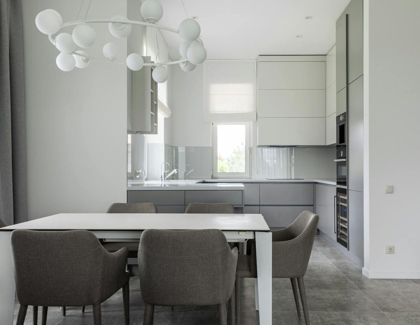 Round vs Rectangular Dining Tables: Which Is Better?