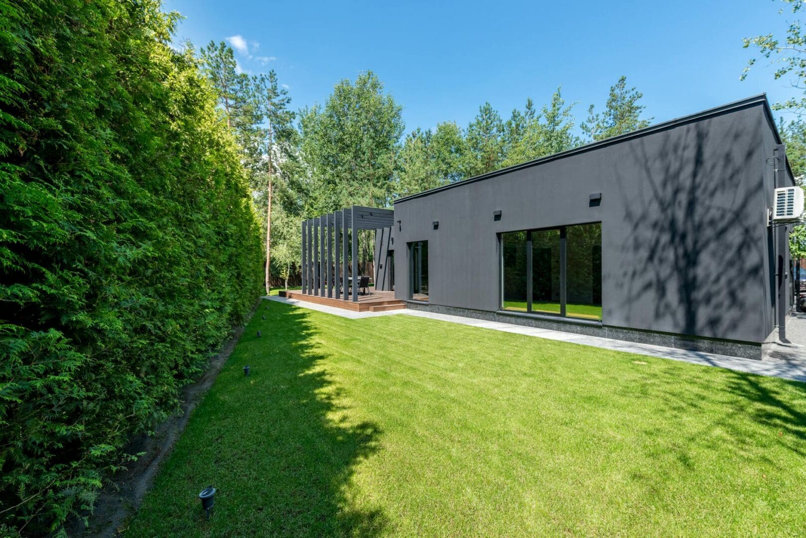 How to Create Privacy in a Small Backyard