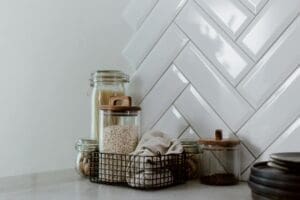 How to Choose Storage Solutions for a Small Home