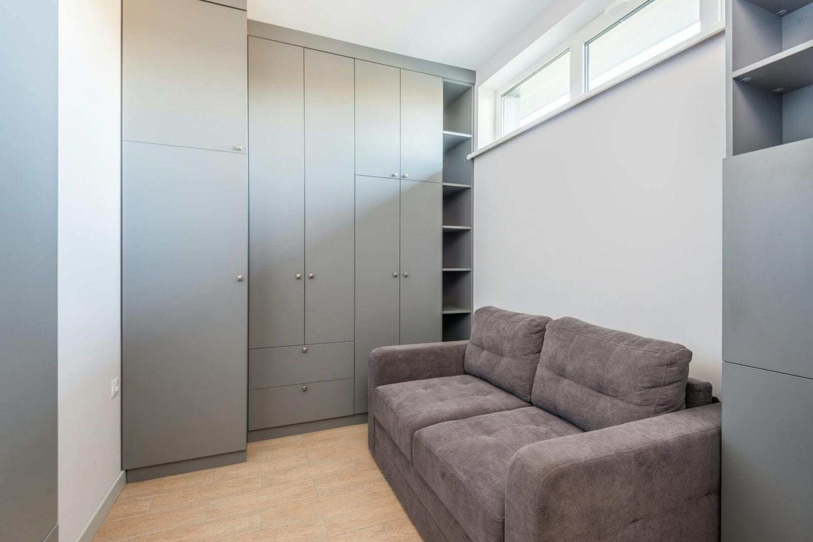 How to Choose a Sofa for a Small Living Room