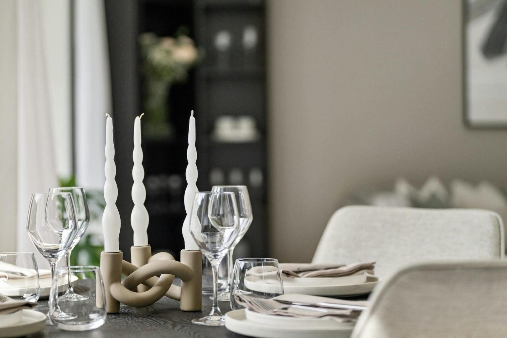 How to Style a Dining Table for Everyday Use