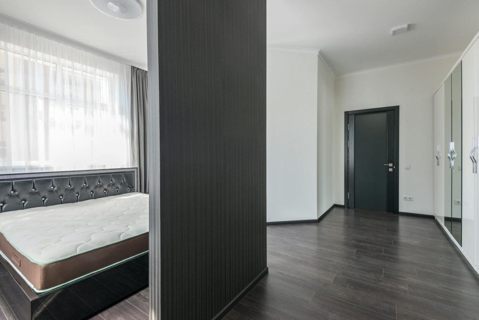 How to Choose Furniture That Works for Multiple Rooms