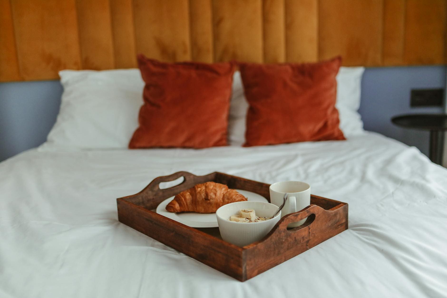 white pillows bedroom setting